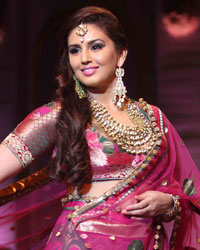 Huma Qureshi Huma Qureshi