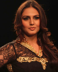 Huma Qureshi at India International Jewellery Week 2013