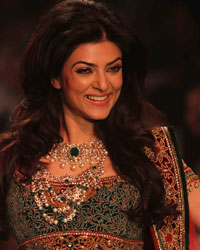 Sushmita Sen at India International Jewellery Week 2013