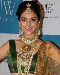 Aditi Rao at India International Jewellery Week 2013