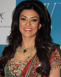 Sushmita Sen at India International Jewellery Week 2013