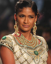 Carol Gracias at India International Jewellery Week 2013