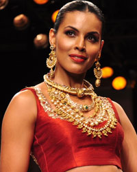 Deepti Gujral at India International Jewellery Week 2015