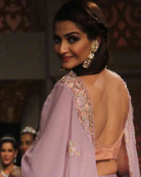 Sonam Kapoor at India International Jewellery Week 2015