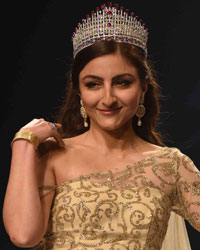 Soha Ali Khan at India International Jewellery Week 2015