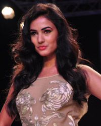 Sonal Chauhan at LFW Summer Resort 2014