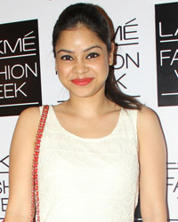 Sumona Chakravarti at LFW Summer Resort 2014