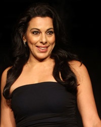 Pooja Bedi at LFW Summer Resort 2014