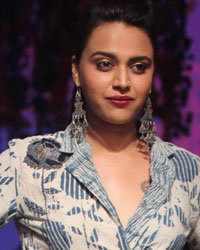 Swara Bhaskar at Lakme Fashion Week 2016