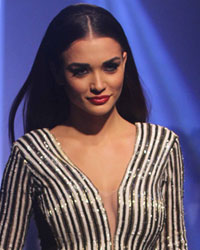 Amy Jackson at Lakme Fashion Week 2016