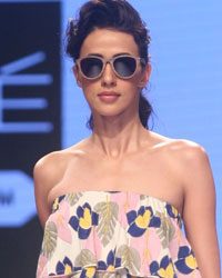 Alesia Raut Alesia Raut