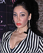 Sofia Hayat at Manali Jagtap Fashion Show