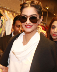 Parul J Maurya and Sonam Kapooer