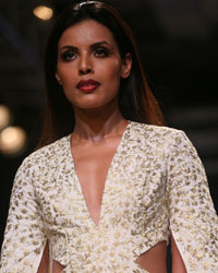 Payal Singhal and Nikhil Thampi Show at LFW 2015