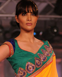 Rajguru Rise Saree Fashion Show