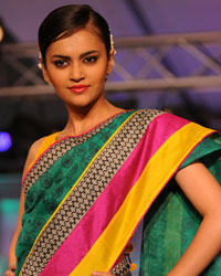 Rajguru Rise Saree Fashion Show