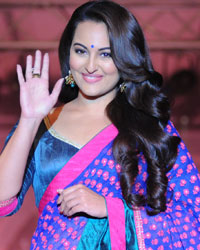 Sonakshi Sinha at Rajguru Rise Saree Fashion Show