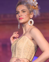 Silhouettes 2016 Silhouettes 2016