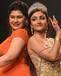 Soha Ali Khan at Suryagold and Swaroski Gemstones Show at IIJW