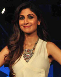 Shilpa Shetty at Tarun Tahiliani Show at LFW 2015