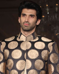 Aditya Roy Kapoor at The Regal Threads Collection By Manish Malhotra