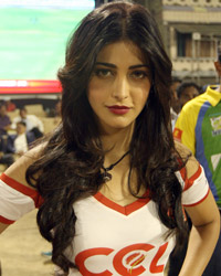 Shruti Haasan at CCL4 Karnataka Bulldozers Vs Kerala Strikers Final