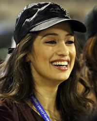 CCL4 Karnataka Bulldozers Vs Mumbai Heroes SF