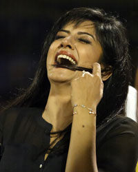 CCL4 Karnataka Bulldozers Vs Mumbai Heroes SF