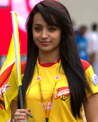 Trisha at CCL4 Mumbai Heroes Vs Chennai Rhinos