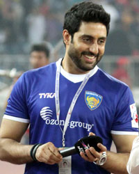 Abhishek Bachchan at Parineeti at ISL Event