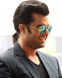 Manish Paul at Tata Prima T1 Truck Racing 2014