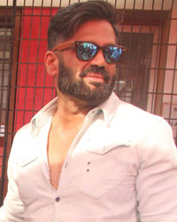 Vinod Kambli and Sunil Shetty Vinod Kambli and Sunil Shetty