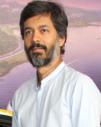 Women Rally To The Valley