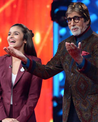 Alia Bhatt and Amitabh Bachchan Alia Bhatt and Amitabh Bachchan