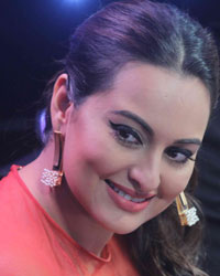 Sonakshi Sinha at All Is Well on Indian Idol Junior