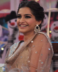 Sonam Kapoor at Dolly Ki Doli Cast on CNWK