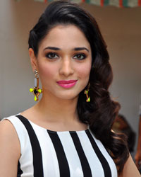 Tamanna Bhatia at Humshakals Cast on DID Little Master Season 3