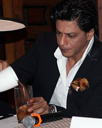 Shahrukh Khan launches Discovery Channel's new show Living with KKR Shahrukh Khan launches Discovery Channel's new show Living with KKR