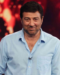 Sunny Deol at On The Sets of Aaj Ki Raat Hai Zindagi