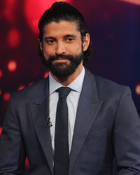 Farhan Akhtar at On The Sets of Aaj Ki Raat Hai Zindagi