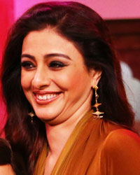 Tabu and Juhi on Comedy Night Live