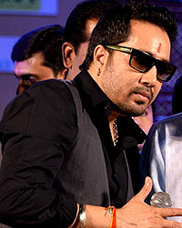 Mika Singh and Yogesh Lakhani