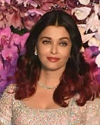 Abhishek Bachchan, Aradhya and Aishwarya Rai Bachchan