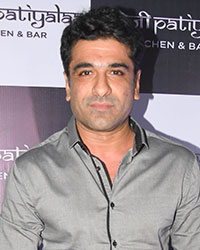 Eijaz Khan
