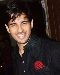 Sidharth Malhotra at Anil Kapoor Diwali Party 2016