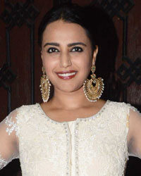 Swara Bhaskar at Anil Kapoor Diwali Party 2016