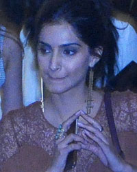 Sonam Kapoor at Arjun Kapoor Birthday Bash