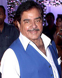 Shatrughan Sinha at Baba Siddiqui Iftar Party 2018