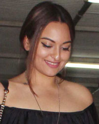 Sonakshi Sinha at Dipti Sansadri House Party