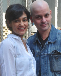 Howard Rosemeyer with wife Smita Howard Rosemeyer with wife Smita